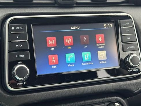 Used 2024 Nissan Versa S w/ S Plus Package image 29