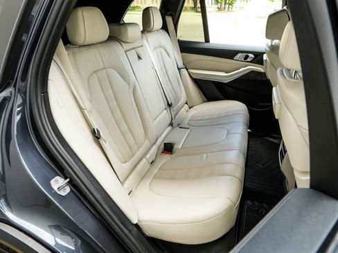 Used 2021 BMW X5 sDrive40i w/ Luxury Seating Package 2 RWD image 41
