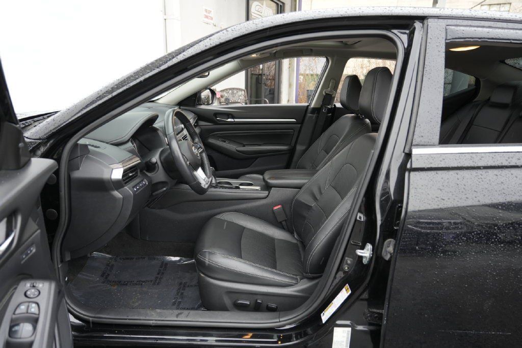 Used 2019 Nissan Altima 2.5 Platinum AWD/4WD image 23