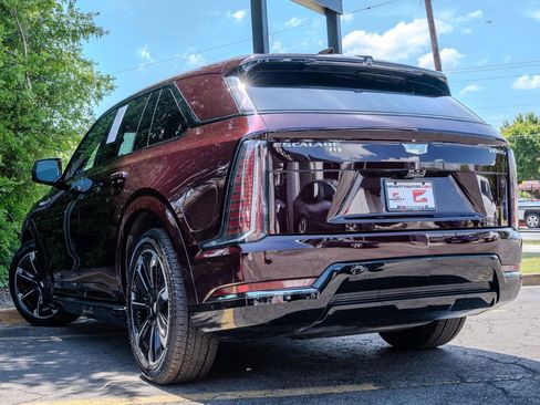 Used 2026 Cadillac Escalade IQ Sport 2 AWD/4WD image 26