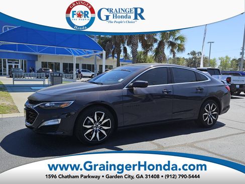 Used 2025 Chevrolet Malibu RS image 1