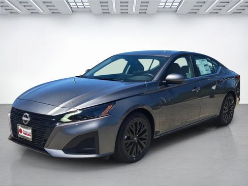 New 2026 Nissan Altima 2.5 SV w/ SV Special Edition Package FWD image 8