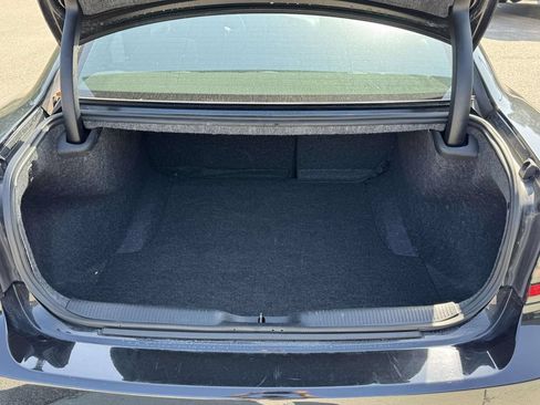 Used 2023 Dodge Charger SXT RWD image 17