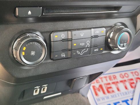 Used 2017 Ford F250 XLT w/ XLT Value Package image 19