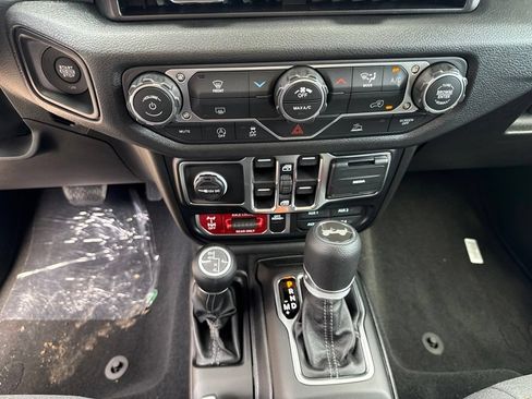 New 2026 Jeep Wrangler Unlimited Sport AWD/4WD image 15