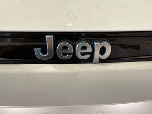 Used 2024 Jeep Grand Cherokee Limited 4xe AWD/4WD image 16