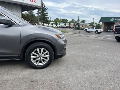 Used 2019 Nissan Rogue SV AWD/4WD image 22