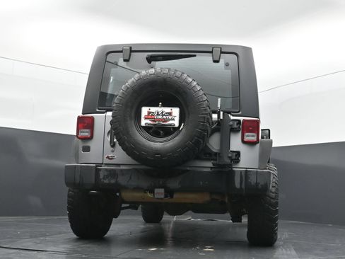 Used 2016 Jeep Wrangler Unlimited Sport w/ Connectivity Group AWD/4WD image 38
