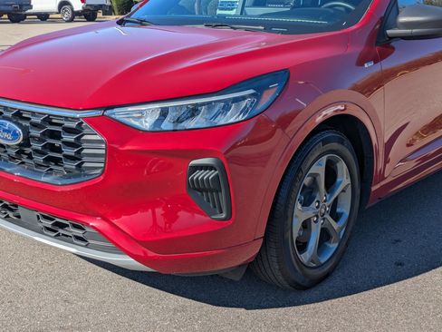 Used 2023 Ford Escape ST-Line image 10