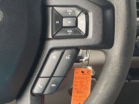 Used 2017 Ford F250 XL w/ Power Equipment Group RWD image 21