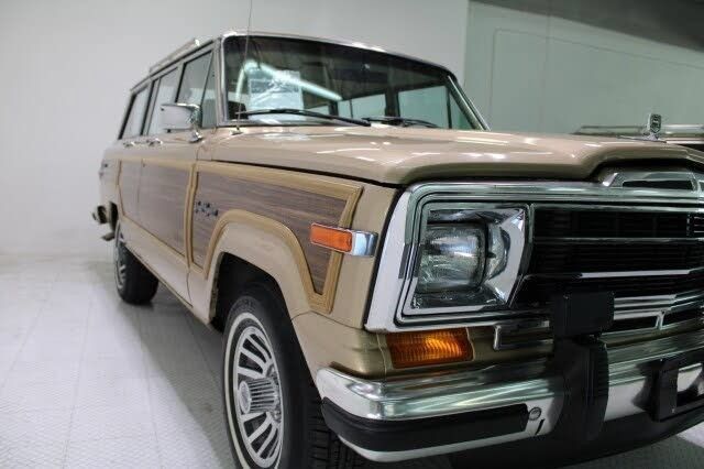 Used 1989 Jeep Grand Wagoneer AWD/4WD image 34