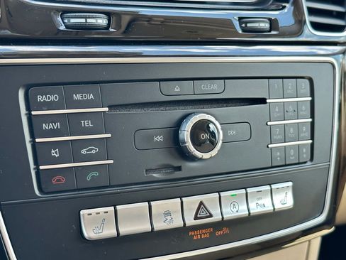 Used 2019 Mercedes-Benz GLE 400 4MATIC image 21