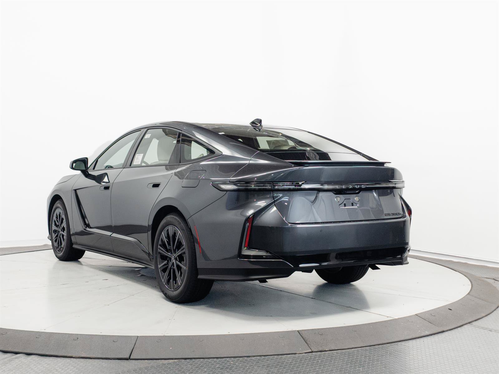 New 2026 Lexus ES 350h w/ Convenience Package FWD image 9