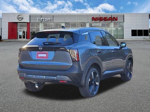New 2026 Nissan Kicks SR FWD image 7