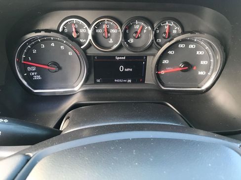 Used 2021 Chevrolet Tahoe LT w/ LT Signature Package AWD/4WD image 3