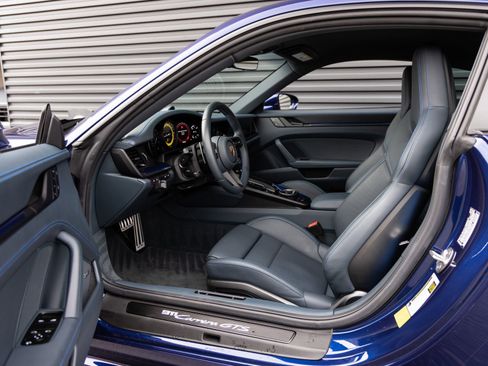 Certified 2024 Porsche 911 Carrera GTS RWD image 24