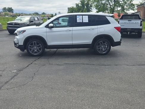 Used 2023 Honda Passport EX-L image 4