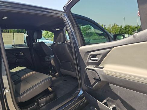 Used 2026 Chevrolet Silverado EV Trail Boss AWD/4WD image 15