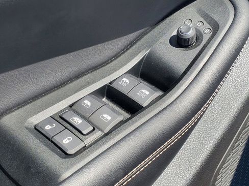 Used 2025 Jeep Grand Cherokee L Laredo AWD/4WD image 13