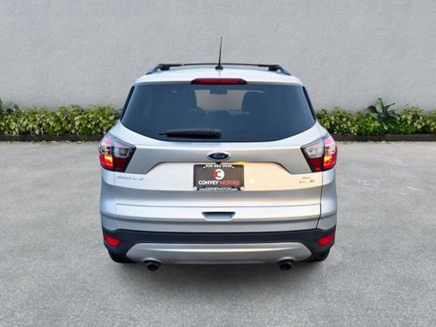 Used 2017 Ford Escape SE w/ Equipment Group 201A image 7