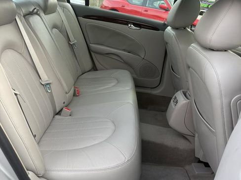 Used 2011 Buick Lucerne CXL FWD image 15
