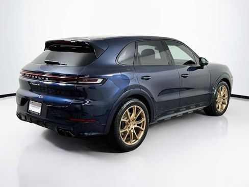 Certified 2024 Porsche Cayenne S AWD/4WD image 9