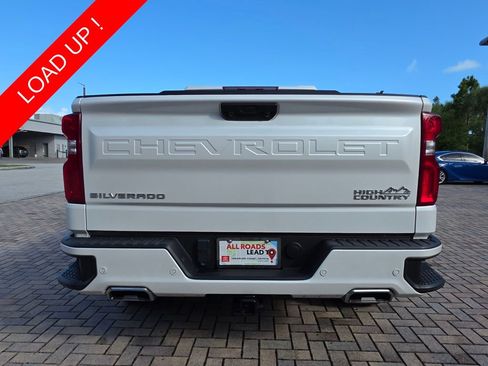 Used 2024 Chevrolet Silverado 1500 High Country w/ Technology Package RWD image 10