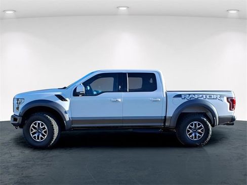 Used 2018 Ford F150 Raptor w/ Equipment Group 802A Luxury image 3