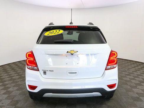 Used 2022 Chevrolet Trax LT w/ LT Convenience Package AWD/4WD image 8