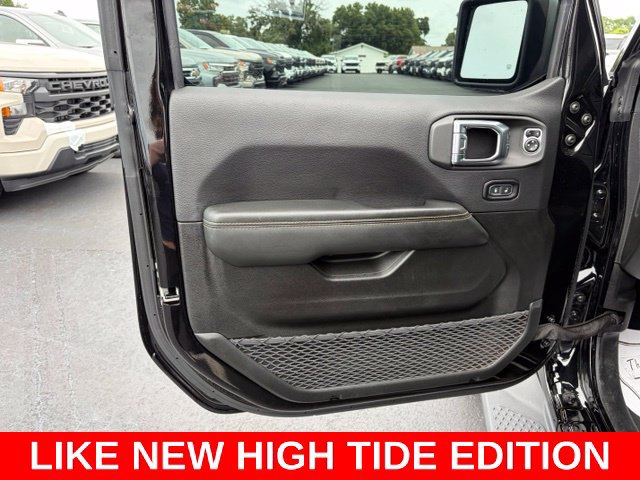 Used 2025 Jeep Gladiator Sport AWD/4WD image 12