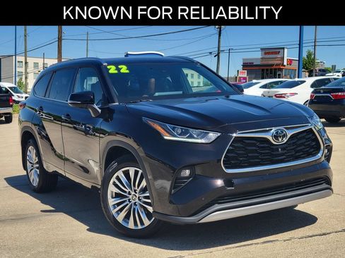 Used 2022 Toyota Highlander Platinum AWD/4WD image 32