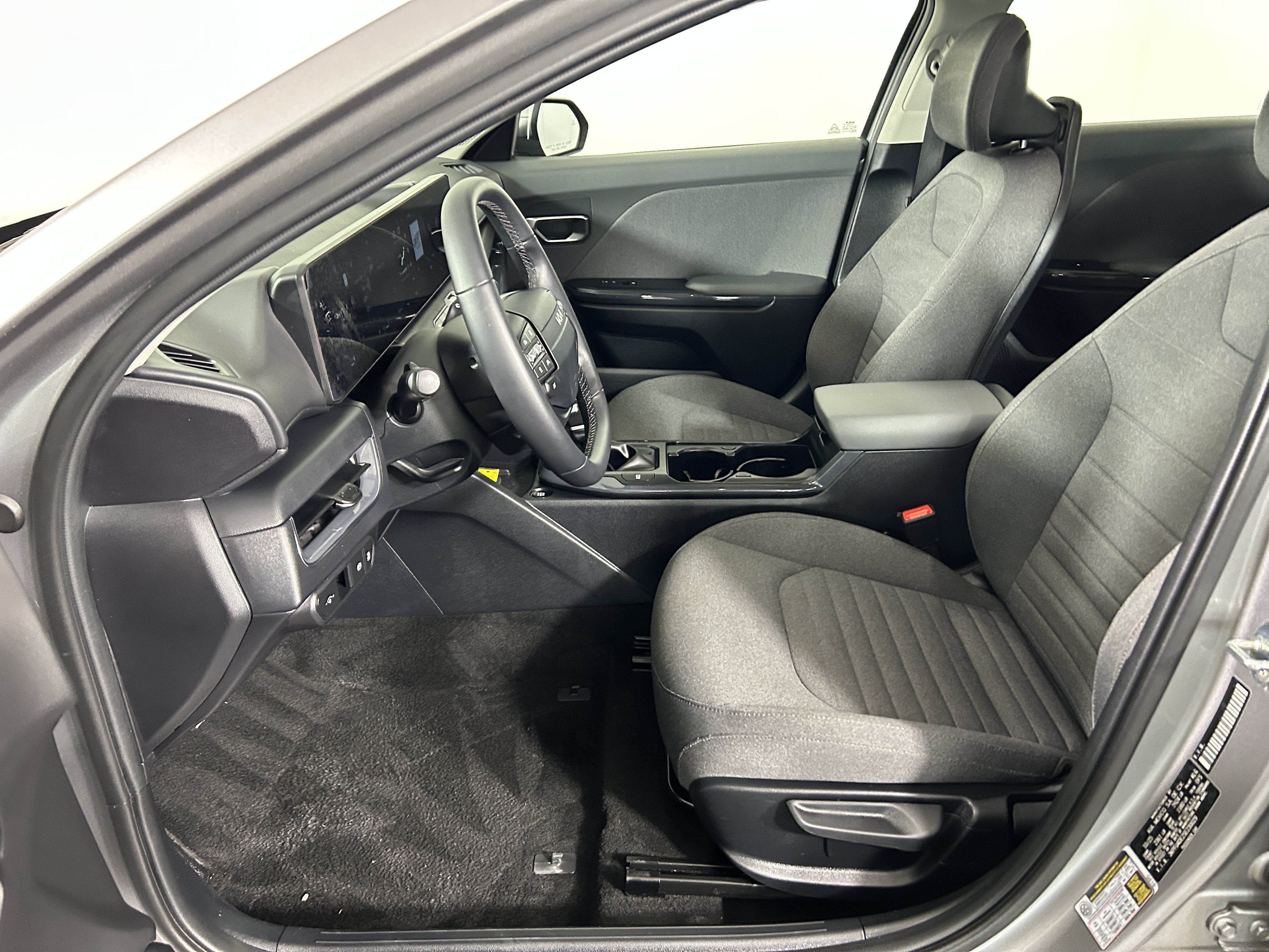 Used 2025 Kia K4 EX FWD image 8