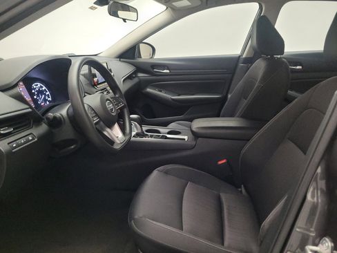 Used 2022 Nissan Altima 2.5 S FWD image 17