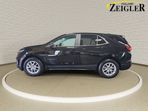 Used 2022 Chevrolet Equinox LT AWD/4WD image 8