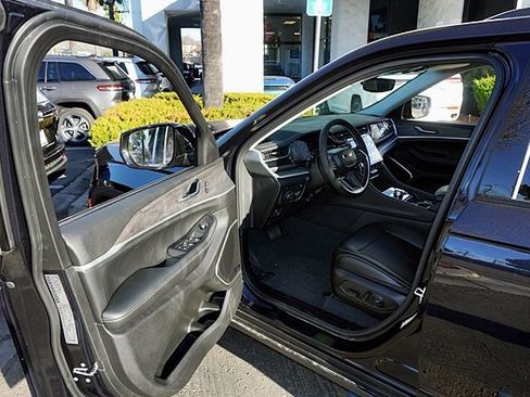 New 2023 Jeep Grand Cherokee 4WD 4xe image 46