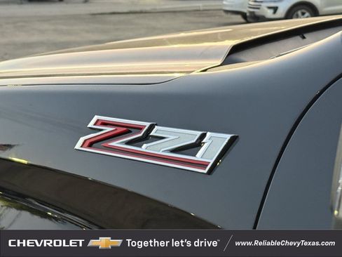 Used 2024 Chevrolet Silverado 1500 LT w/ Z71 Off-Road Package AWD/4WD image 12