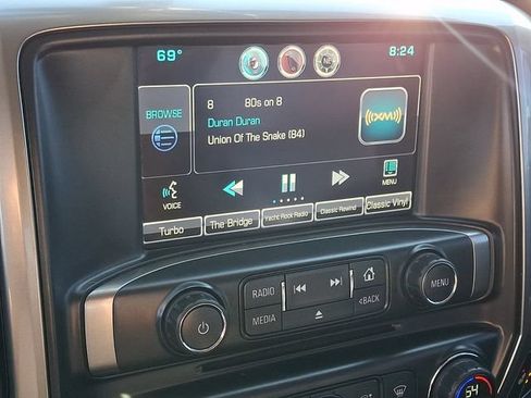Used 2015 Chevrolet Silverado 2500 LT w/ LT Convenience Package AWD/4WD image 3