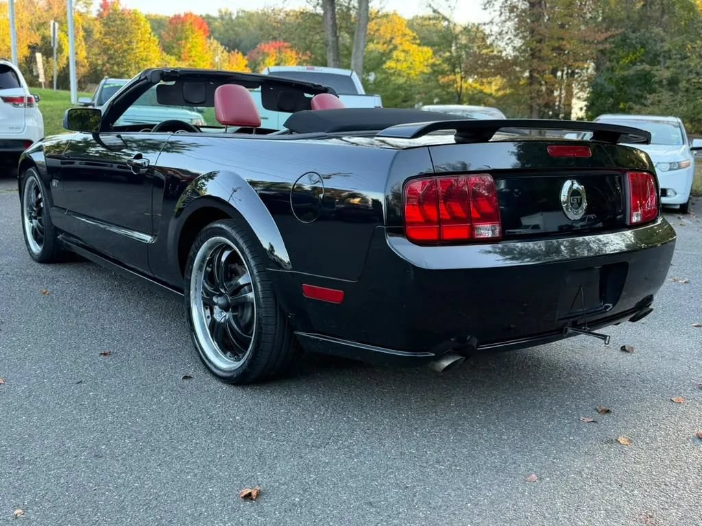 Used 2006 Ford Mustang GT Premium RWD image 11