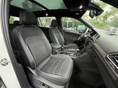 Certified 2024 Volkswagen Tiguan SEL R-Line AWD/4WD image 13