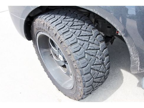 Used 2015 Nissan Frontier SV RWD image 14