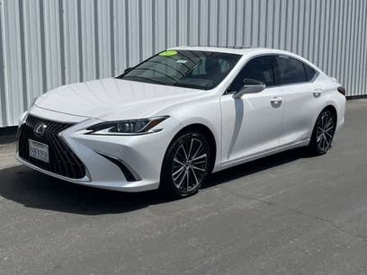 Used 2022 Lexus ES 300h w/ Premium Package
