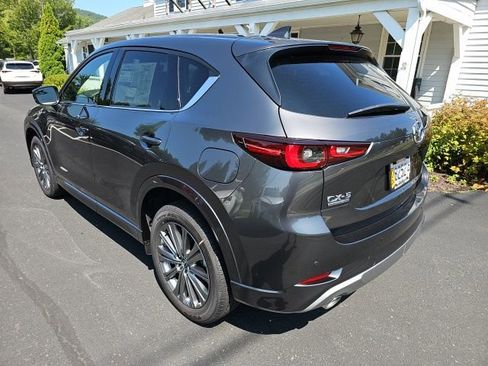 New 2025 MAZDA CX-5 Signature image 5
