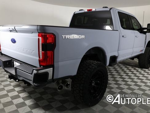 Used 2026 Ford F250 Lariat w/ Tremor Off-Road Package image 5