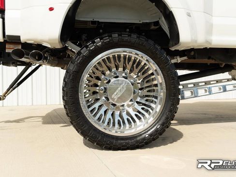 Used 2022 Ford F450 Limited w/ FX4 Off-Road Package image 53