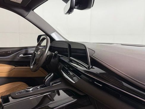 Certified 2023 Cadillac Escalade Sport w/ LPO, ONYX Package image 35