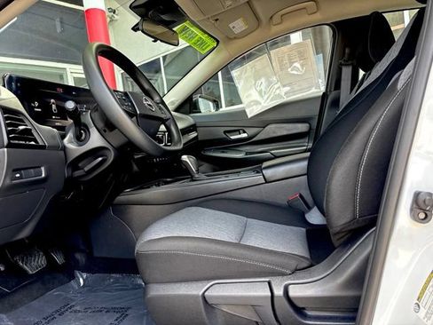 Used 2026 Nissan Sentra SV w/ Floor Mat Package FWD image 13