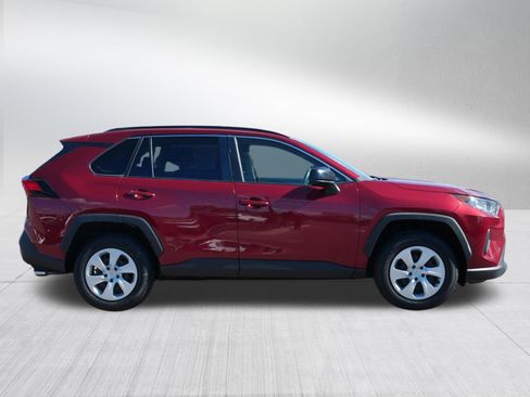 Used 2019 Toyota RAV4 LE w/ Carpet Mat Package AWD/4WD image 8