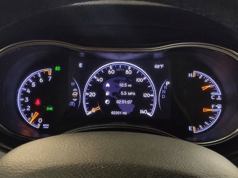 Used 2019 Jeep Grand Cherokee Altitude image 23