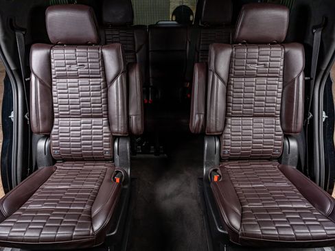 Used 2023 Cadillac Escalade Sport Platinum image 33