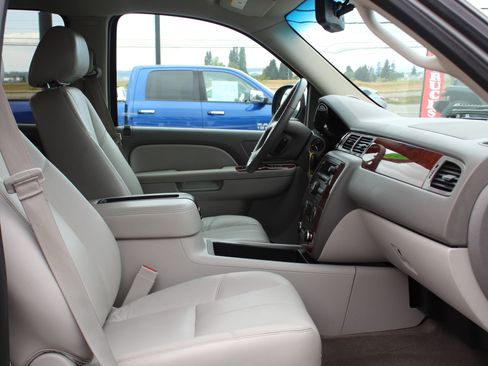 Used 2013 Chevrolet Silverado 1500 LTZ w/ LTZ Plus Package AWD/4WD image 21